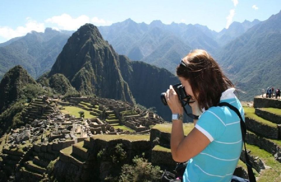 From Ollantaytambo: 2-day Machu Picchu Tour - Itinerary Day 1