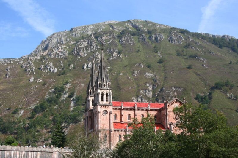 From Oviedo: Covadonga Lakes Day Tour with Guided - Final Thoughts
