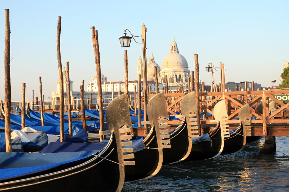 From Padua: Experience Venice Like a Local – Guided Tour - Explore Cannaregio and Ghetto