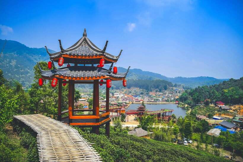 From Pai: Private Mae Hong Son Highlights Car Tour - Visiting Ban Rak Thai