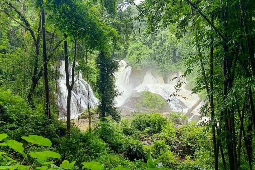 From Pai: Private Mae Hong Son Highlights Car Tour - Frequently Asked Questions