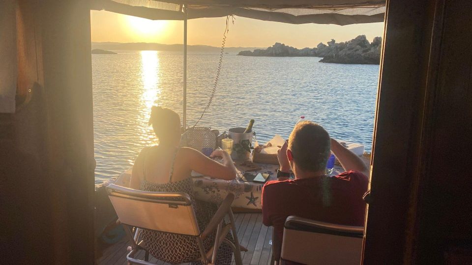 From Palau: Boat Sunset Tour to La Maddalena Archipelago - Meeting Point and Parking