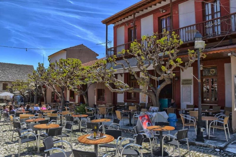 FROM PAPHOS: Island Roundtrip (Lefkara, Nicosia, Larnaca) - Nicosia: The Divided Capital