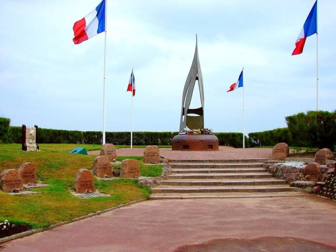 From Paris: 2-Day D-Day Tour With Private Guide - Inclusions and Exclusions
