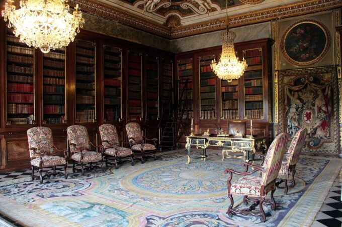 From Paris: Château De Fontainebleau & Vaux-Le-Vicomte - Important Information