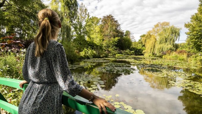 From Paris: Giverny Day Trip With Audio Guide or Live Guide - Tips for Your Trip