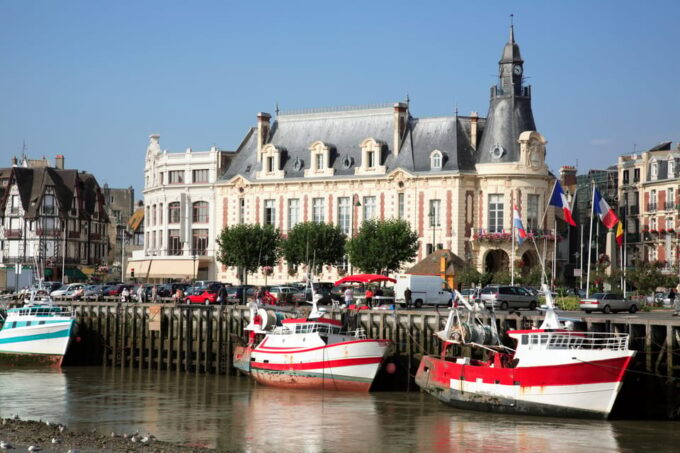 From Paris: Normandy D-Day Beaches Day Trip With Lunch - Frequently Asked Questions