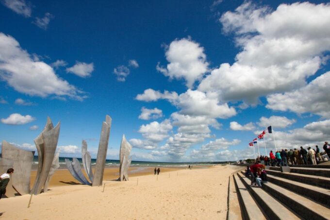 From Paris, Normandy D-Day Discovery Tour in Small Group - Cancellation Policy