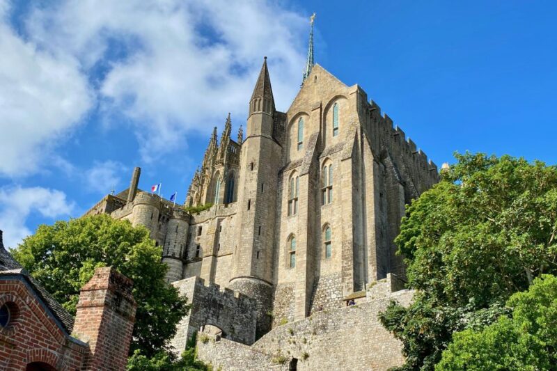 From Paris: Private Mont Saint-Michel & Normandy D-Day Tour - Itinerary Highlights