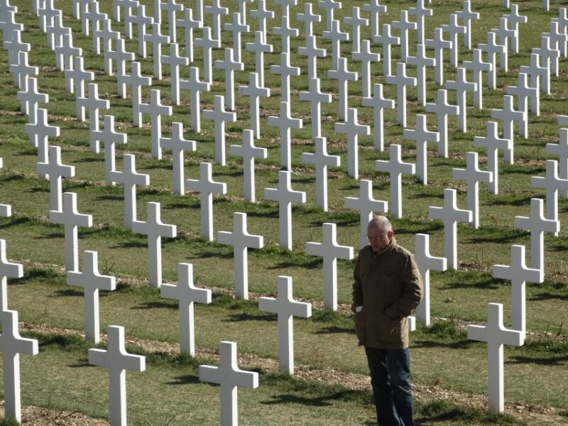 From Paris: Private Normandy D-Day Beaches Tour - Itinerary and Highlights