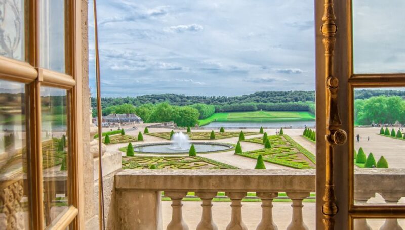 From Paris: Versailles Guided Tour With Skip-The-Line Entry - Booking Process