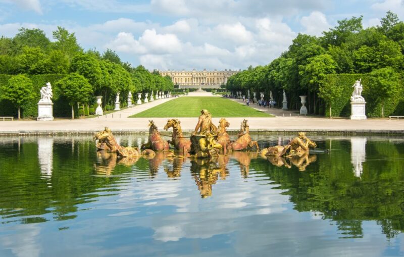 From Paris: Versailles Palace Guided Tour With Bus Transfers - Customer Feedback