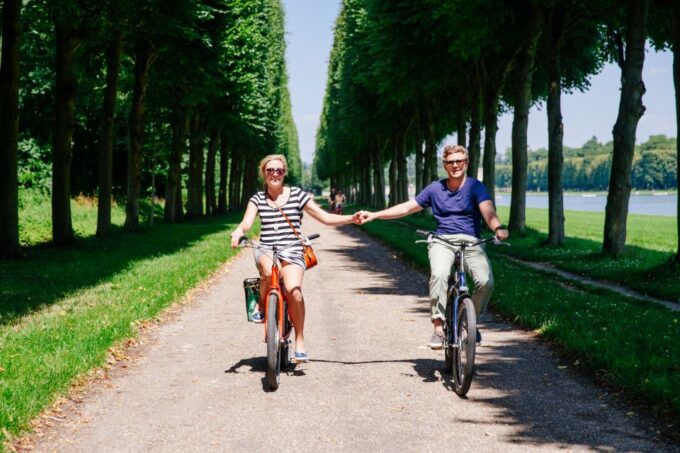 From Paris: VIP Versailles Bike Tour & Kings Apartment Tour - Transportation and Meeting Point Details