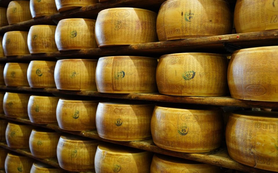 From Parma: Parmigiano and Parma Ham Guided Food Tour - Discovering Parma Ham Production