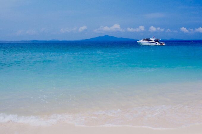 From Phuket: Phi Phi Island Dawn Tour With Lunch - Lunch and Other Inclusions