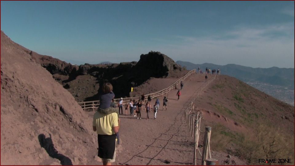From Pompeii: Mount Vesuvius Roundtrip Bus Transfer - Experience Highlights