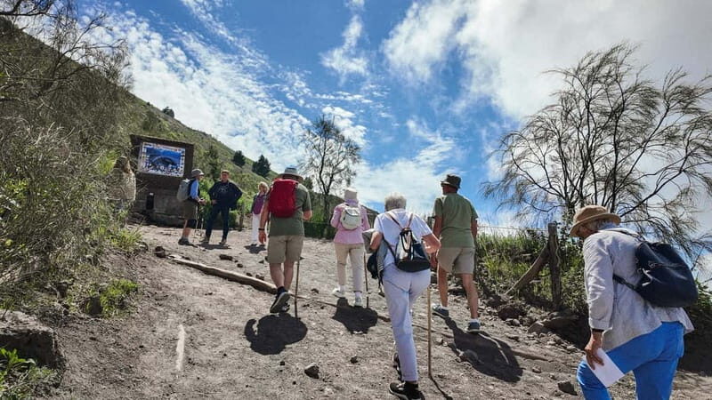 From Pompeii: Mount Vesuvius with bus, ticket and audioguide - FAQs