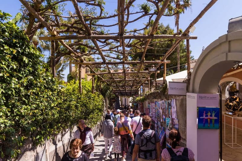 From Pompeii/Vico Equense: Amalfi, Positano, & Ravello Tour - FAQ