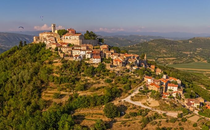 From Poreč: Mountain Učka, Opatija & Buzet, Day Trip - Visiting Buzet and a Local Farm