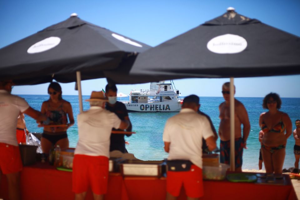 From Portimão: Catamaran Cruise to Benagil Caves With BBQ - Exploring the Benagil Caves