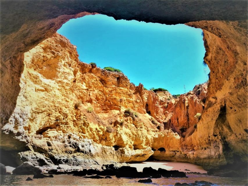 From Portimão: Private Boat Tour to Benagil Cave - Tour Duration and Languages