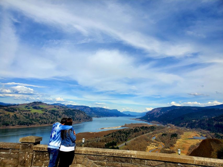 From Portland: Full Day Gorge Waterfalls & Mt. Hood Tour - Discover Multnomah Falls