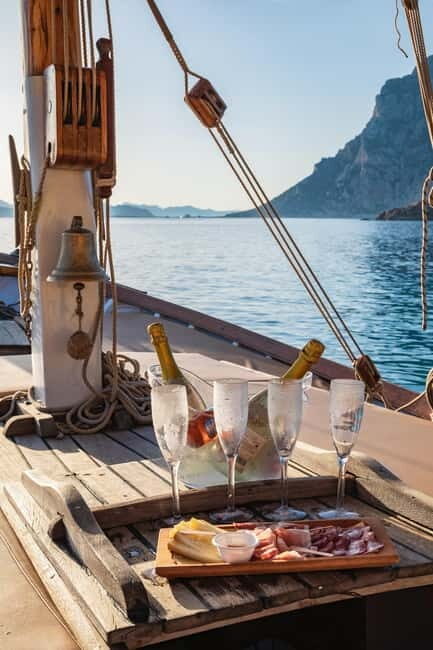 From Porto San Paolo: Half-Day Tour Tavolara & Molara - An In-Depth Look at the Tour Experience