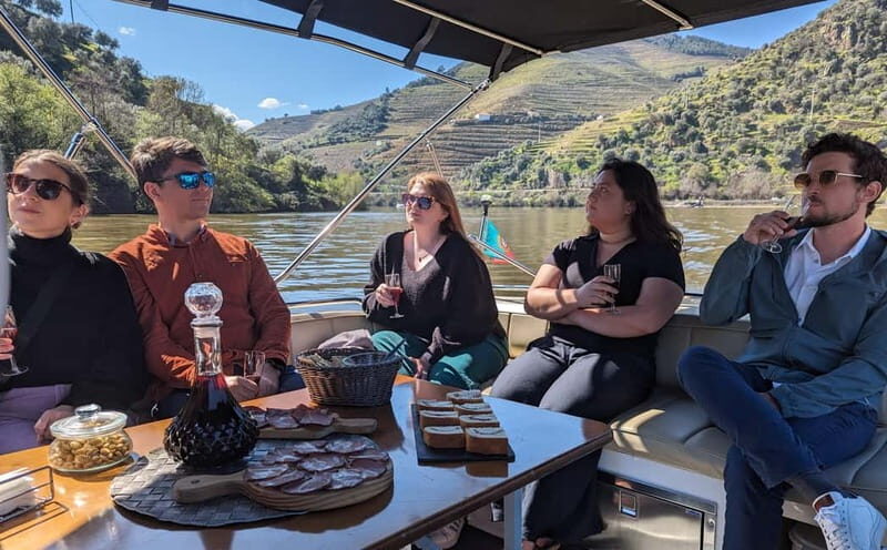 From Porto: Tastings at 2 Wineries, Chef's Lunch & Boat Tour - Deep Dive: Itinerary Breakdown