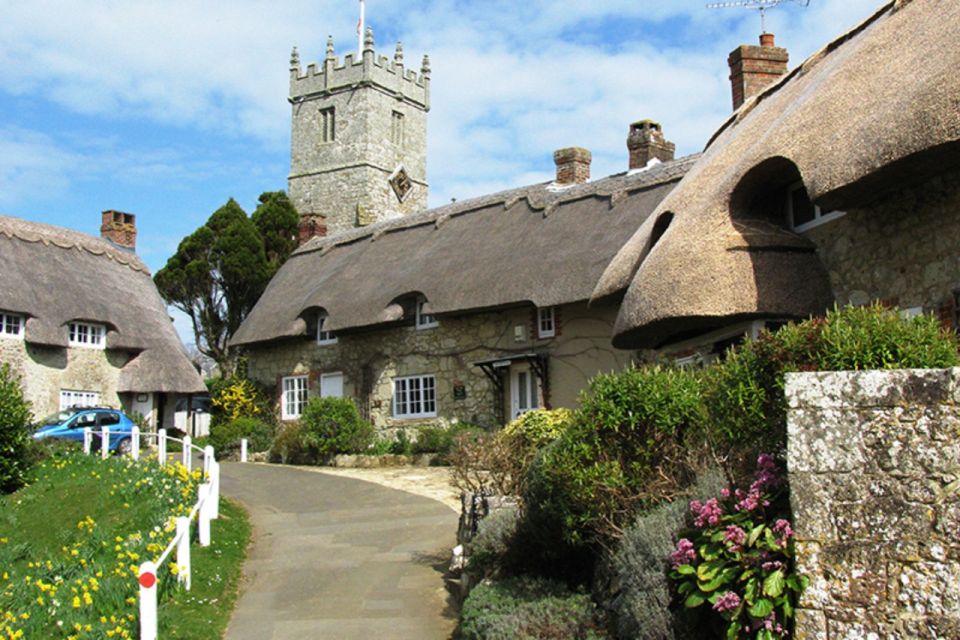 From Portsmouth: Isle of Wight Day Tour by Bus and Ferry - Scenic Attractions