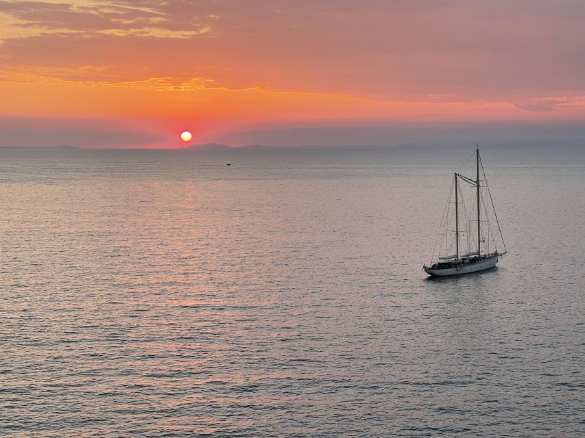 From Positano: Private Sorrento Sunset Tour - Sorrento Cathedral and Nativity Scene