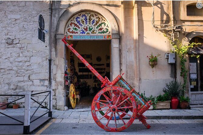 from Pozzallo to Ragusa Ibla Modica and Scicli - FAQ