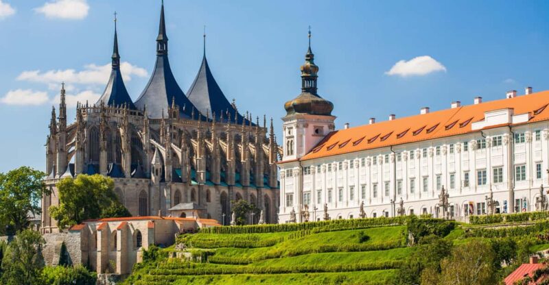 From Prague: Day Trip to Kutna Hora With Czech Lunch - Tour Experience