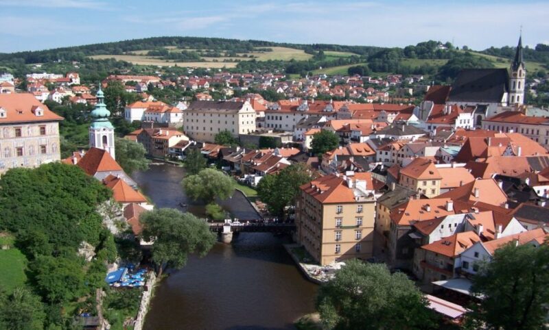 From Prague: Full-Day Trip to Český Krumlov - Good To Know