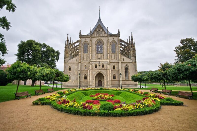 From Prague: Private Guided Tour to Kutna Hora - Highlights and Attractions