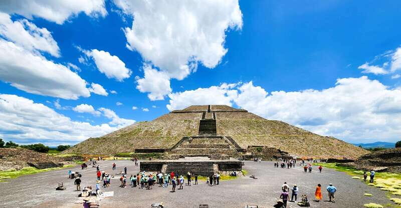 From Puebla: TEOTIHUACAN PRIVATE TOUR - An In-Depth Look at the Teotihuacan Private Tour