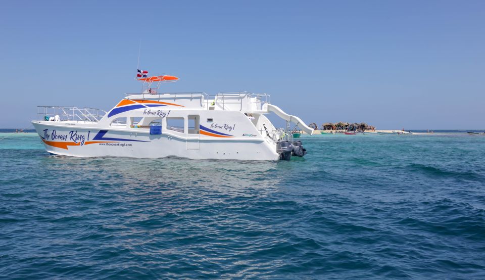 From Puerto Plata: Cayo Arena Private Catamaran Trip & Lunch - Visiting Monte Cristi National Park