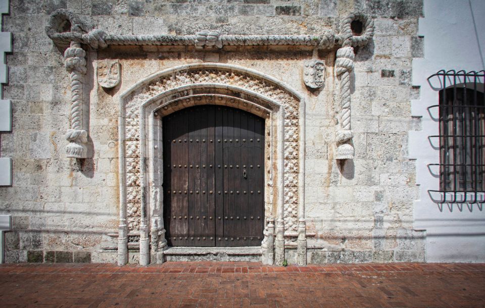 From Punta Cana: Full-Day Santo Domingo City Tour - Strolling Down Las Damas Street