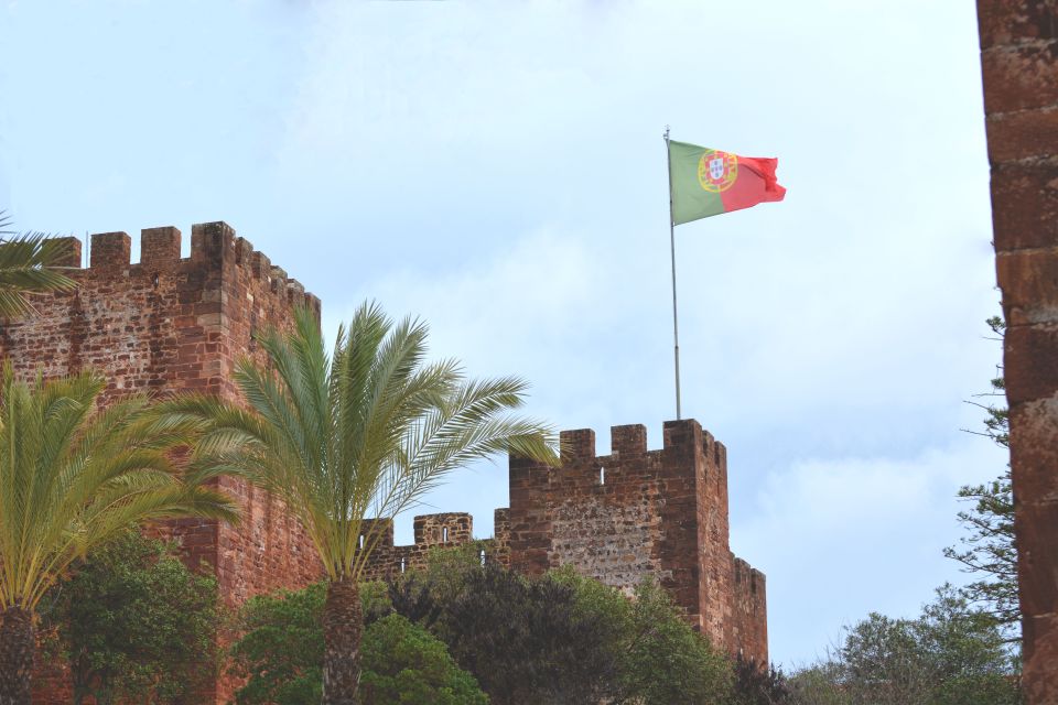From Quarteira, Albufeira, or Portimão: Silves & Monchique - Mobility and Accessibility Considerations