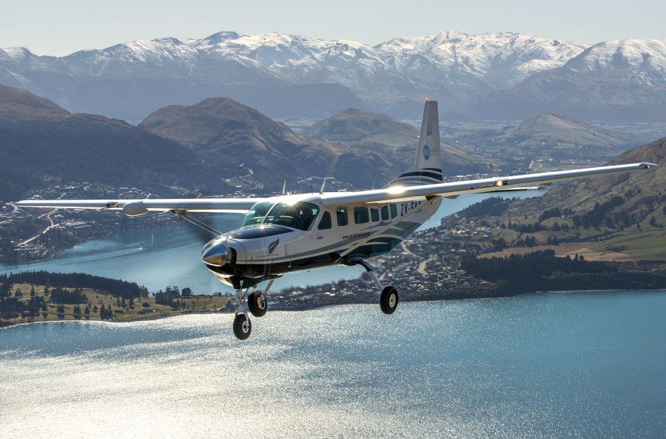 From Queenstown: Milford Sound Flight and Boat Cruise - Group Size and Inclusions