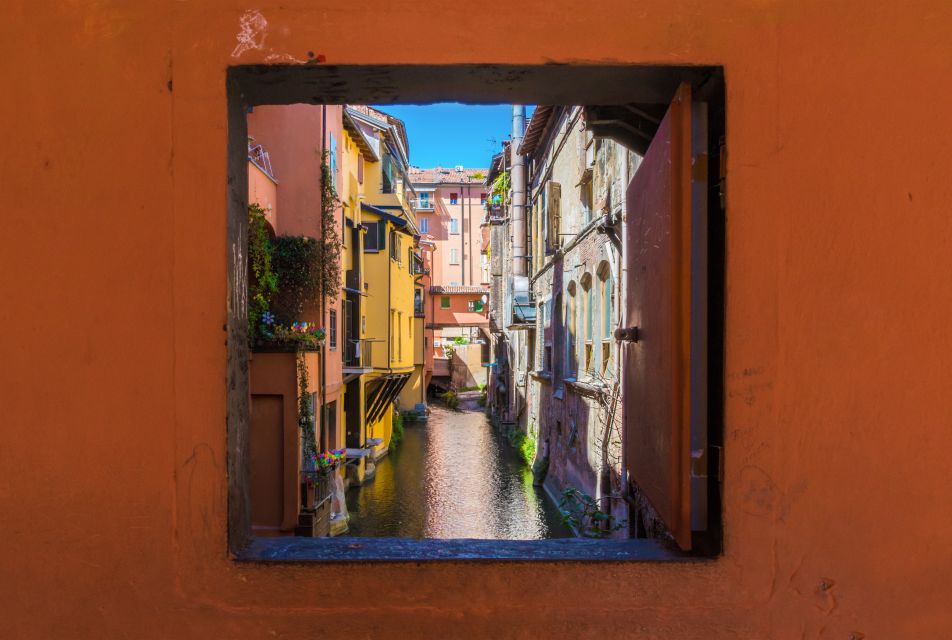 From Ravenna: Bologna Private Day Trip and Taste - Explore the Citys Landmarks