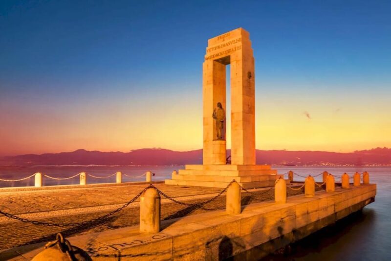From Reggio Calabria & surrounding: Reggio Calabria & Scilla - Key Points