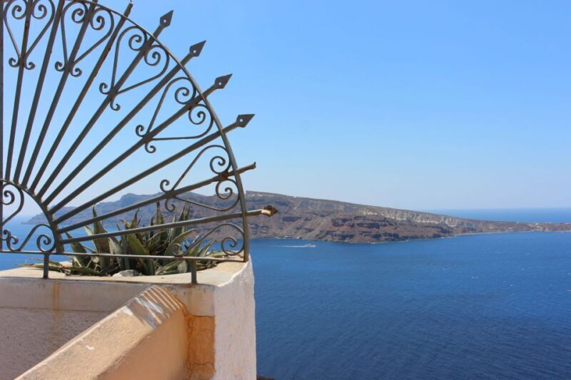 From Rethymnon: Santorini Full-Day Tour optional transfer - The Sum Up