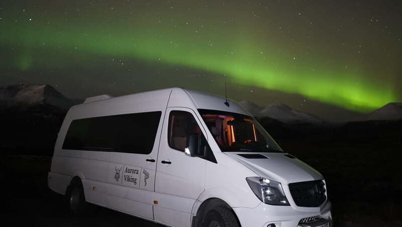 From Reykjavik: Extreme Northern Lights Tour with Dinner - The Experience of Photography and Cultural Fun