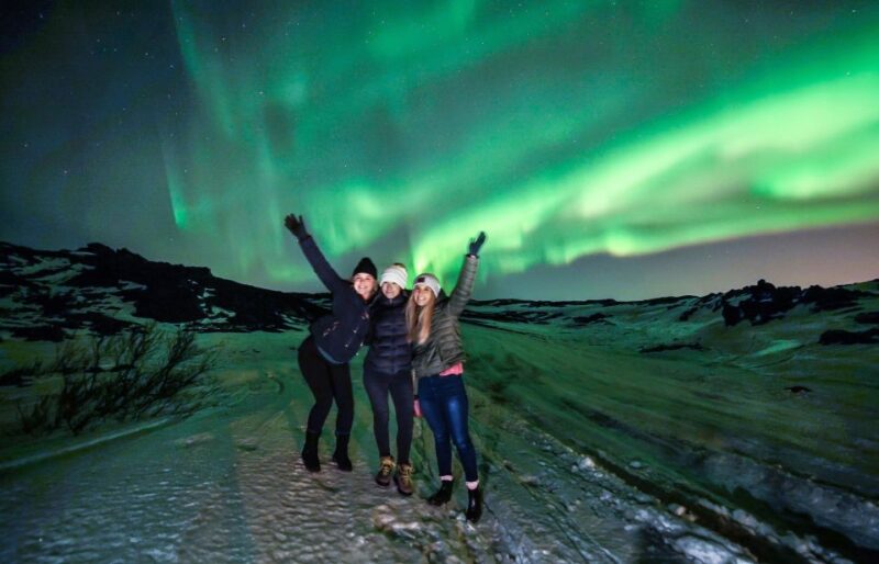 From Reykjavik: Northern Lights Super Jeep Tour - Experience Highlights