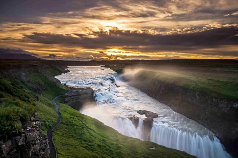 From Reykjavík: Private Golden Circle Tour - Key Points