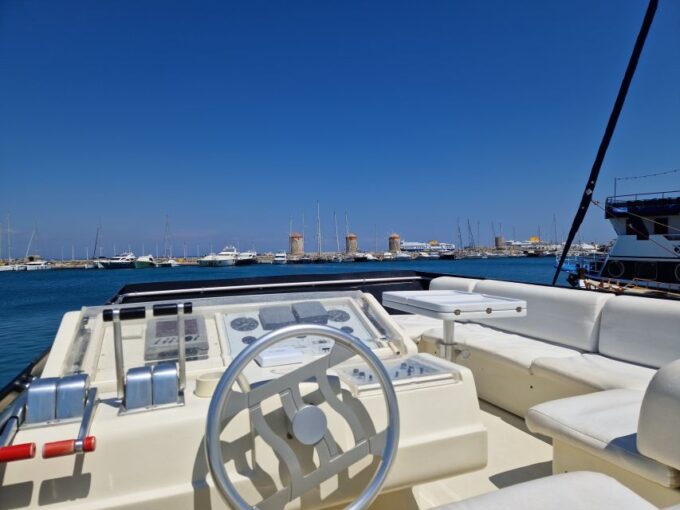 From Rhodes: Yacht Cruise to Lindos With Lunch and Drinks - Customer Ratings and Feedback