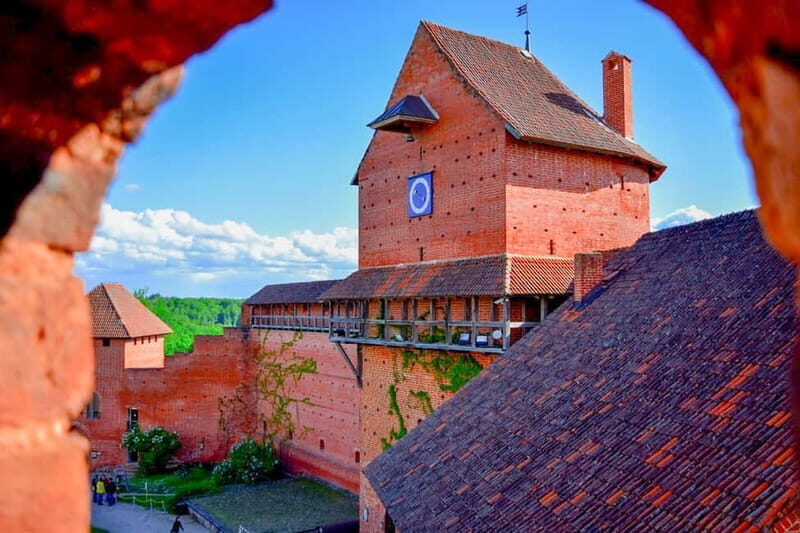 From Riga: Csis, Sigulda & Turaida Castle Tour - An In-Depth Look at the Tour Experience