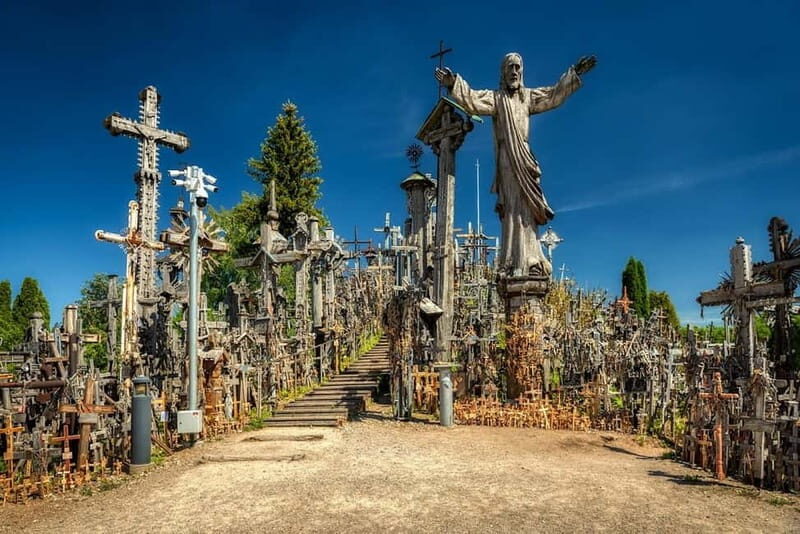 From Riga: Hill of Crosses and Jelgava Gems Tour - The Experience and Why It Works