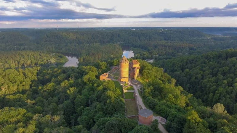 From Riga: Siguldas Top Sights & Scenic Picnic - An In-Depth Look Into the Sigulda Day Trip