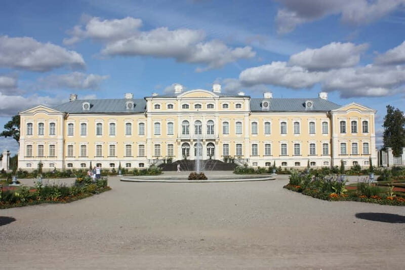 From Riga to Vilnius with Sightseeing Stops Top Private Tour - An In-Depth Look at the Itinerary